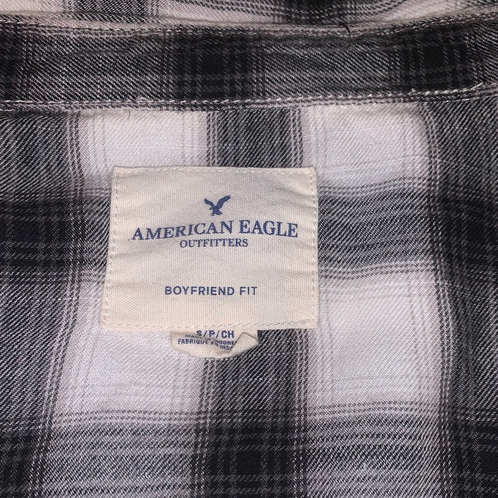 american eagle black and white flannel